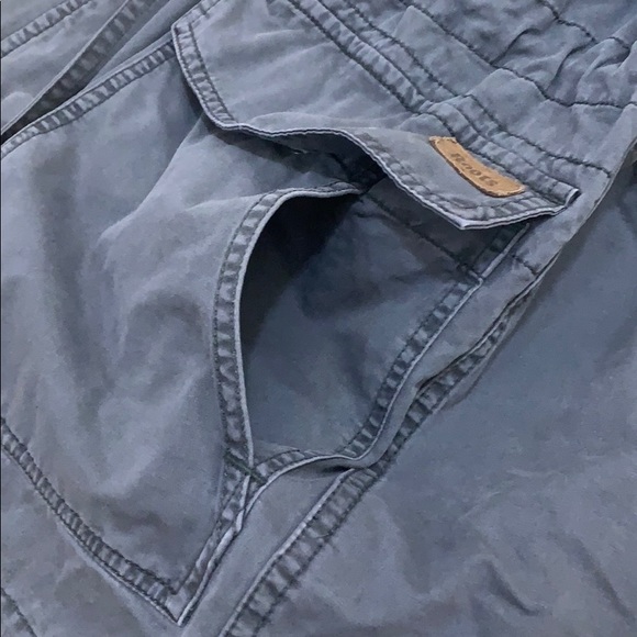 2/$40 Roots Utility Jacket - Picture 6 of 8